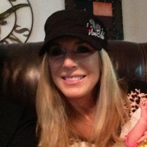 Meet your Posher, Marcia - Picture 1 of 1